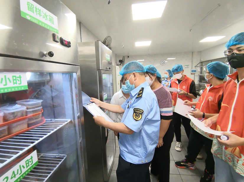 福建厦门：“互查互学互促”守护高校食堂饮食安全