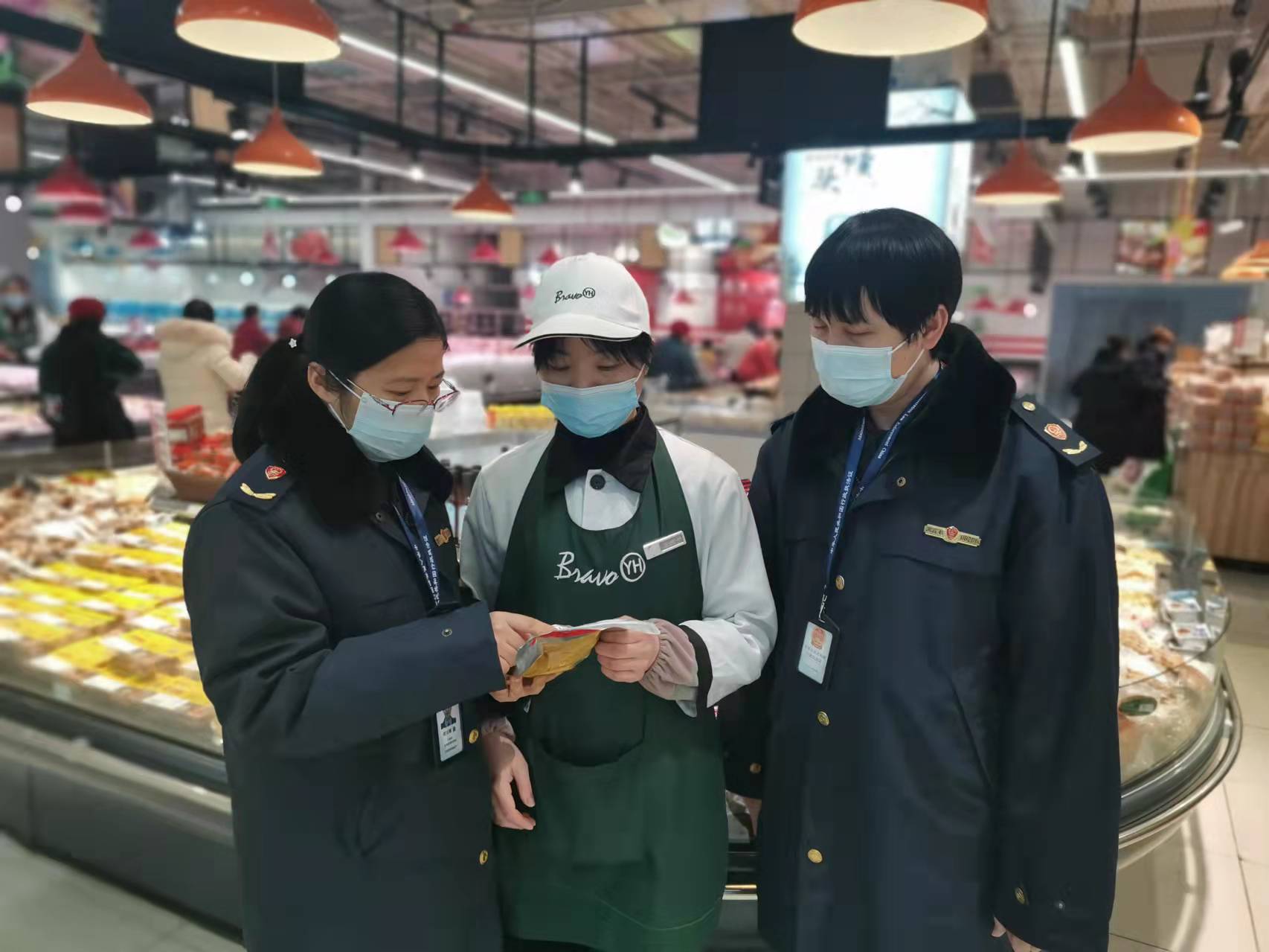 宁波杭州湾新区开展农村过期食品专项整治行动