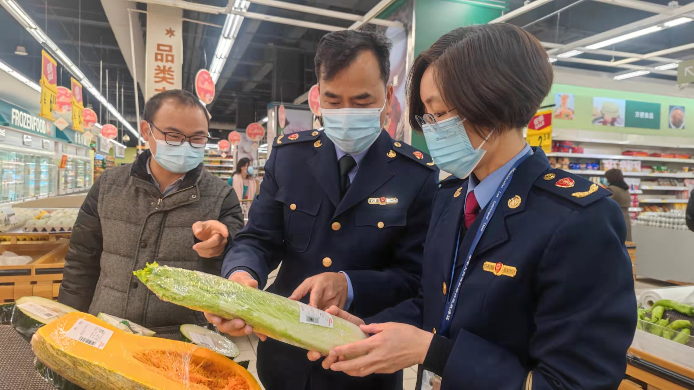 广西百色市场监管局：维护市场经营秩序 服务疫情防控大局