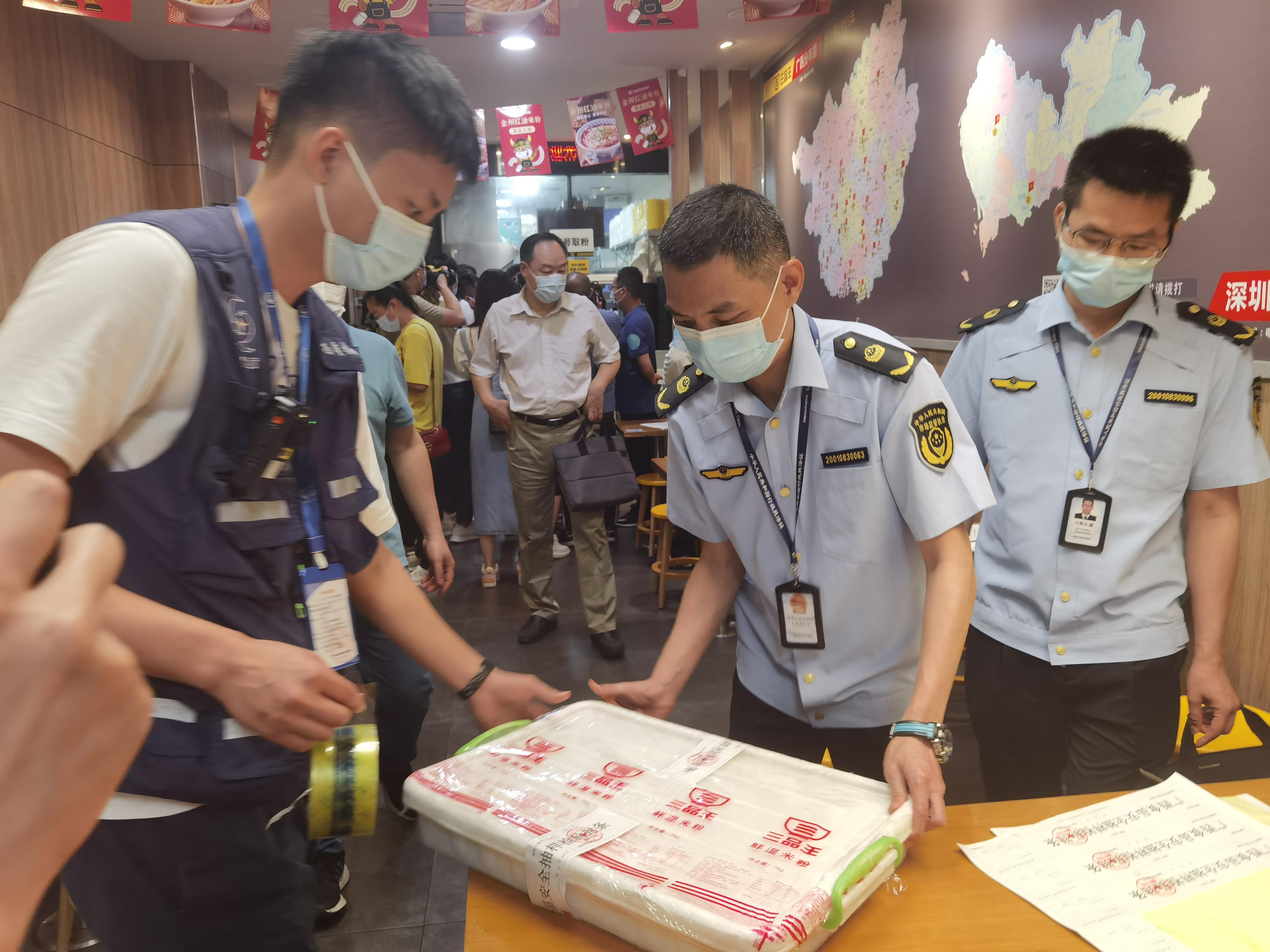  广西鲜湿米粉监管新政“落地”让吃粉更安全放心