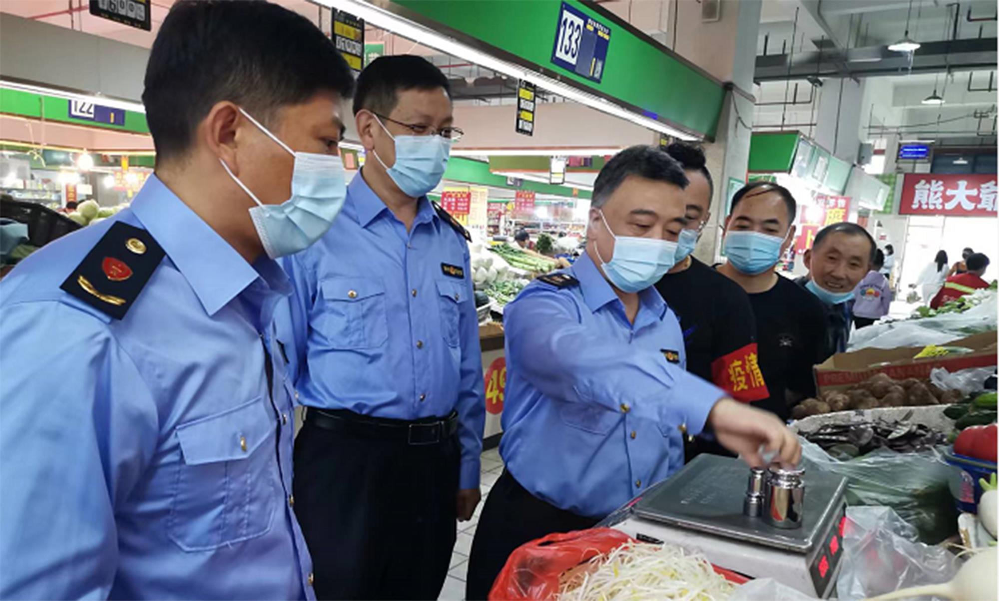  江苏兴化：开展计量宣传服务活动