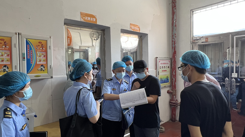 厦门翔安市场监管部门提前入驻各中高考考点开展快检工作