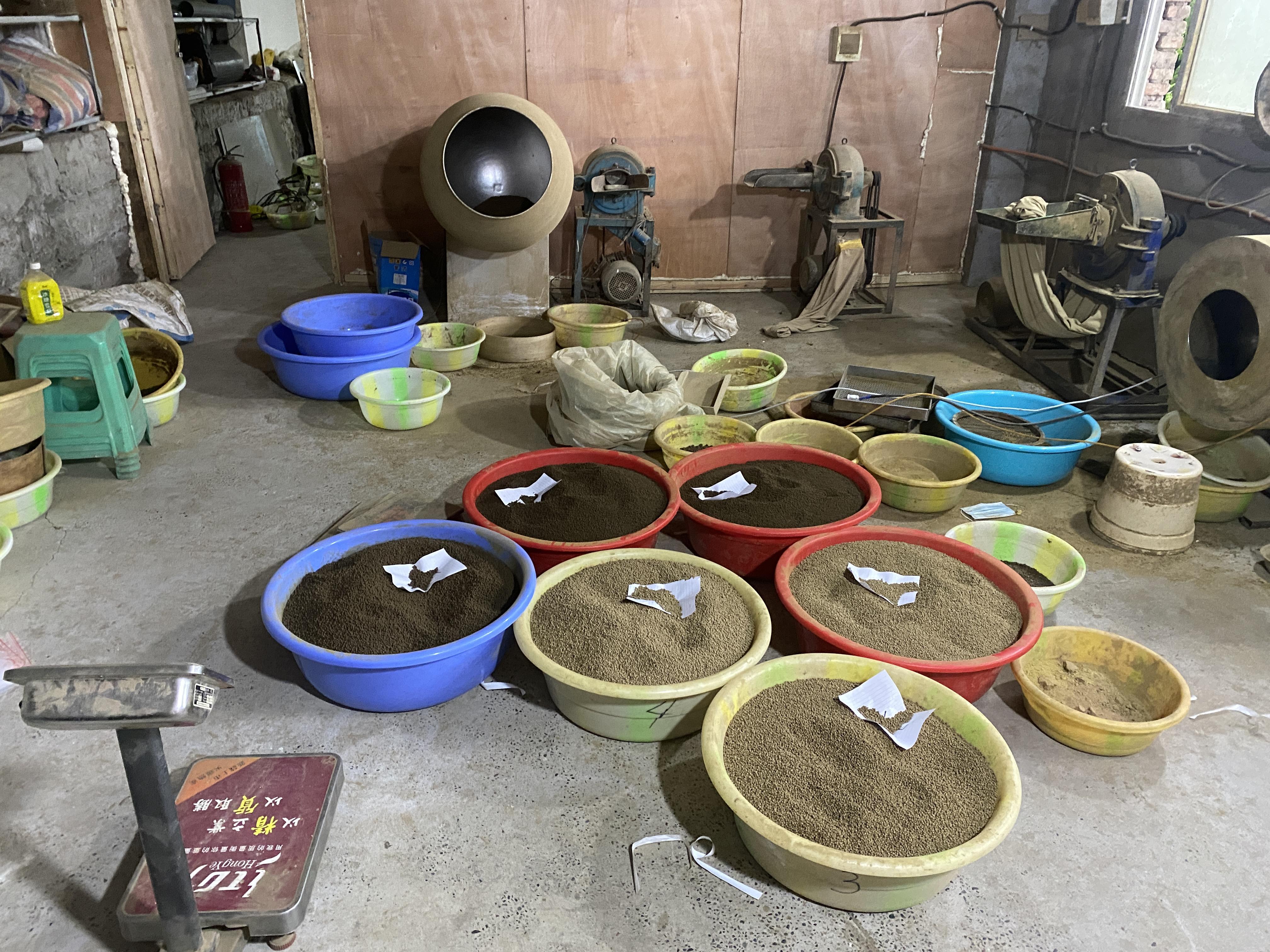 打击整治养老诈骗专项行动｜祖传“草药”包治百病坑老人  重庆端掉一制售假药黑窝点