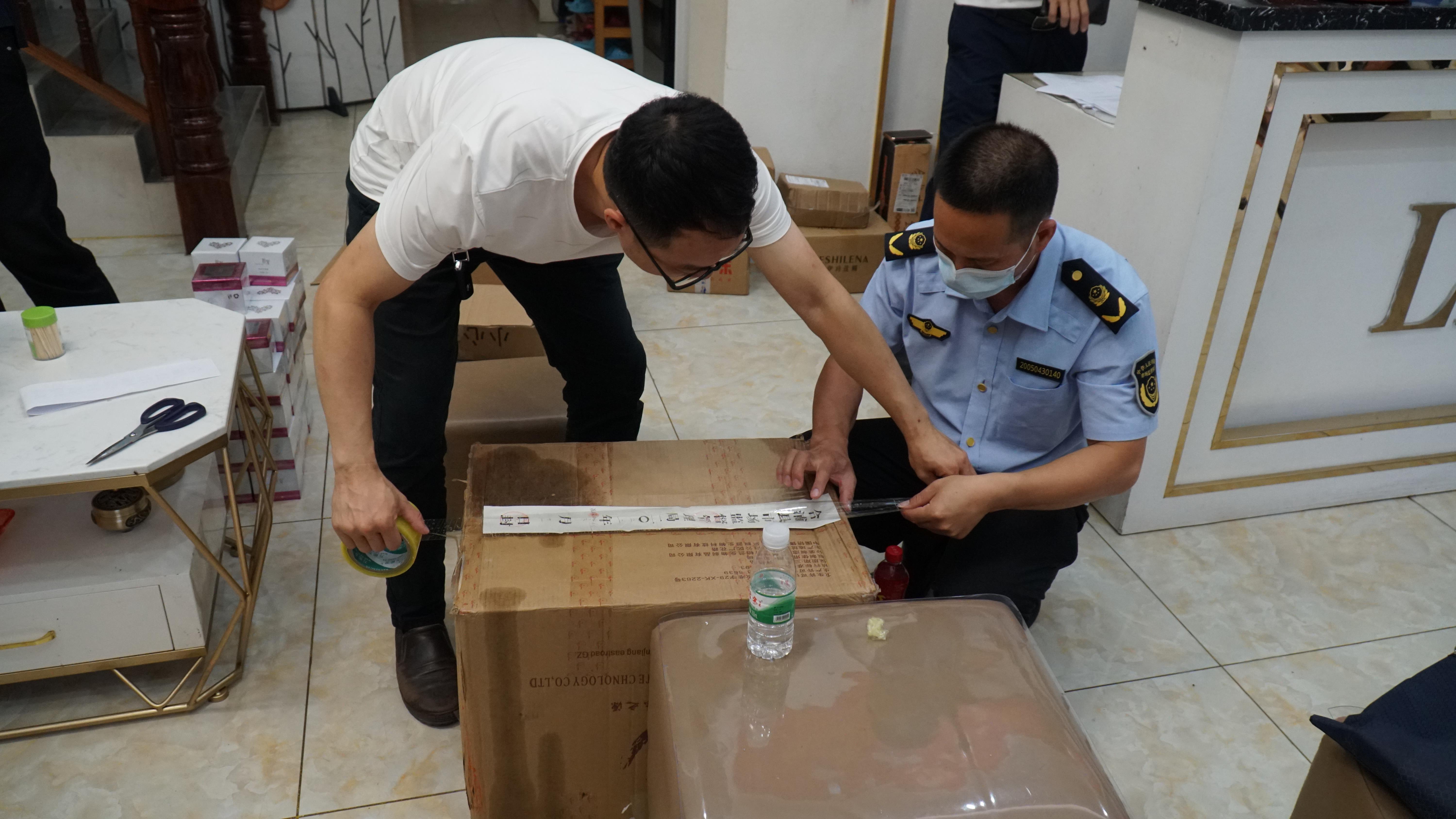 上海“慈善富豪”诈骗3.4亿 二审仍获无期徒刑