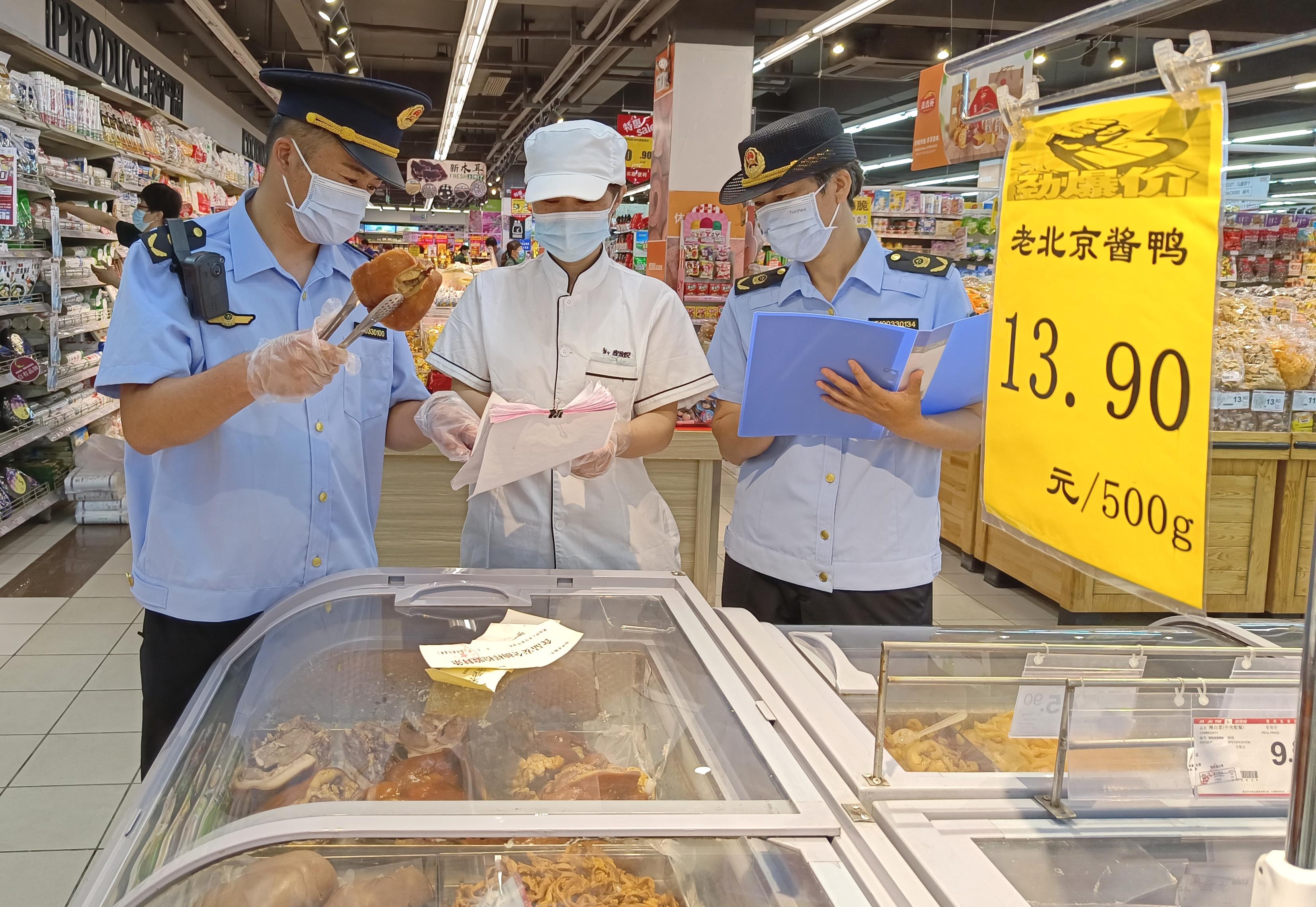 山东荣成：保障夏季熟食安全