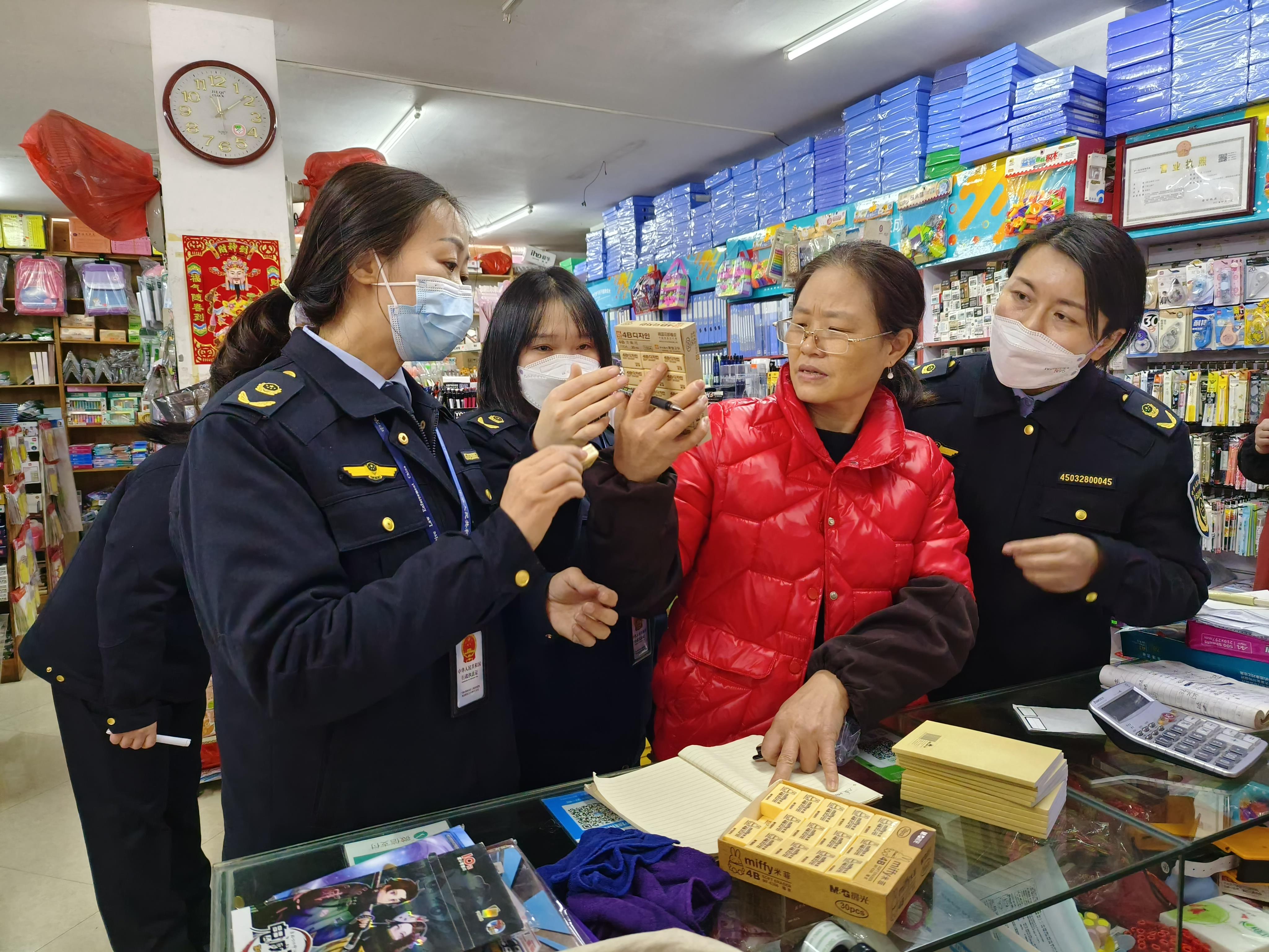 广西龙胜：开展“危险文具”专项执法检查