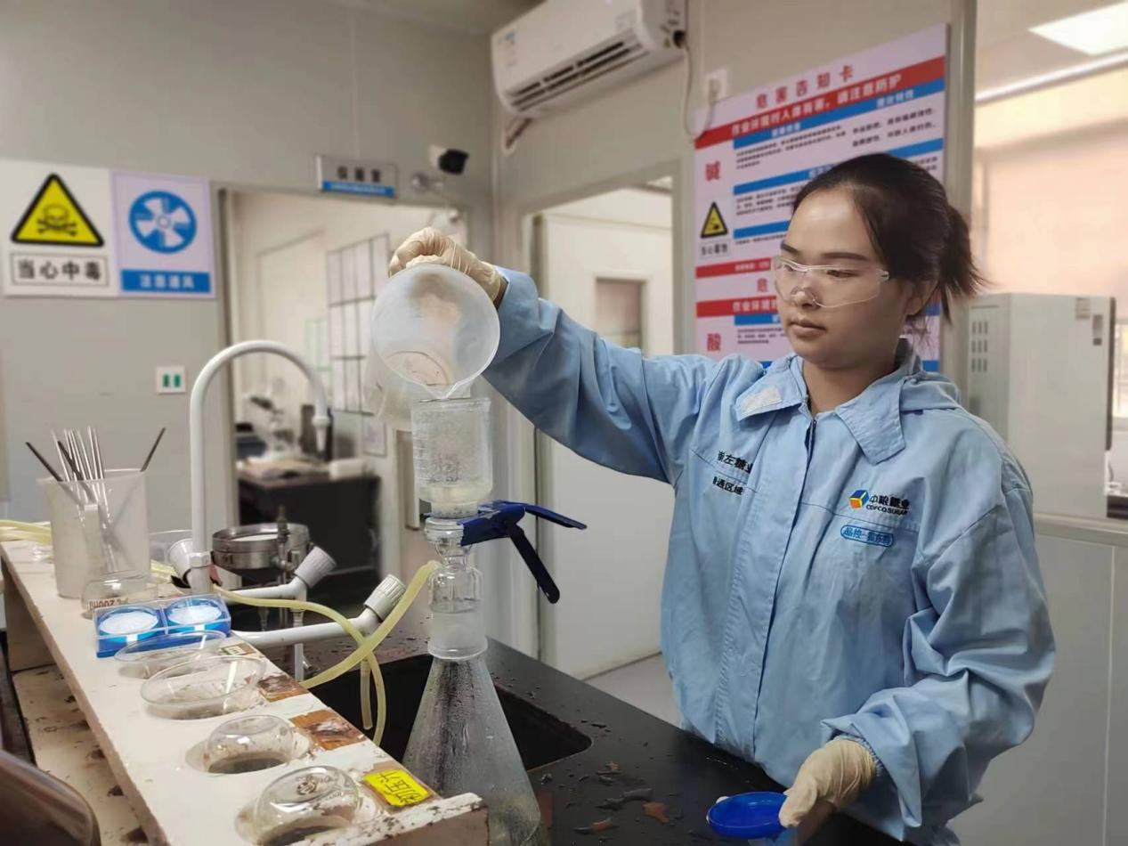  广西：食品安全“你点我检•桂在行动”走进糖企