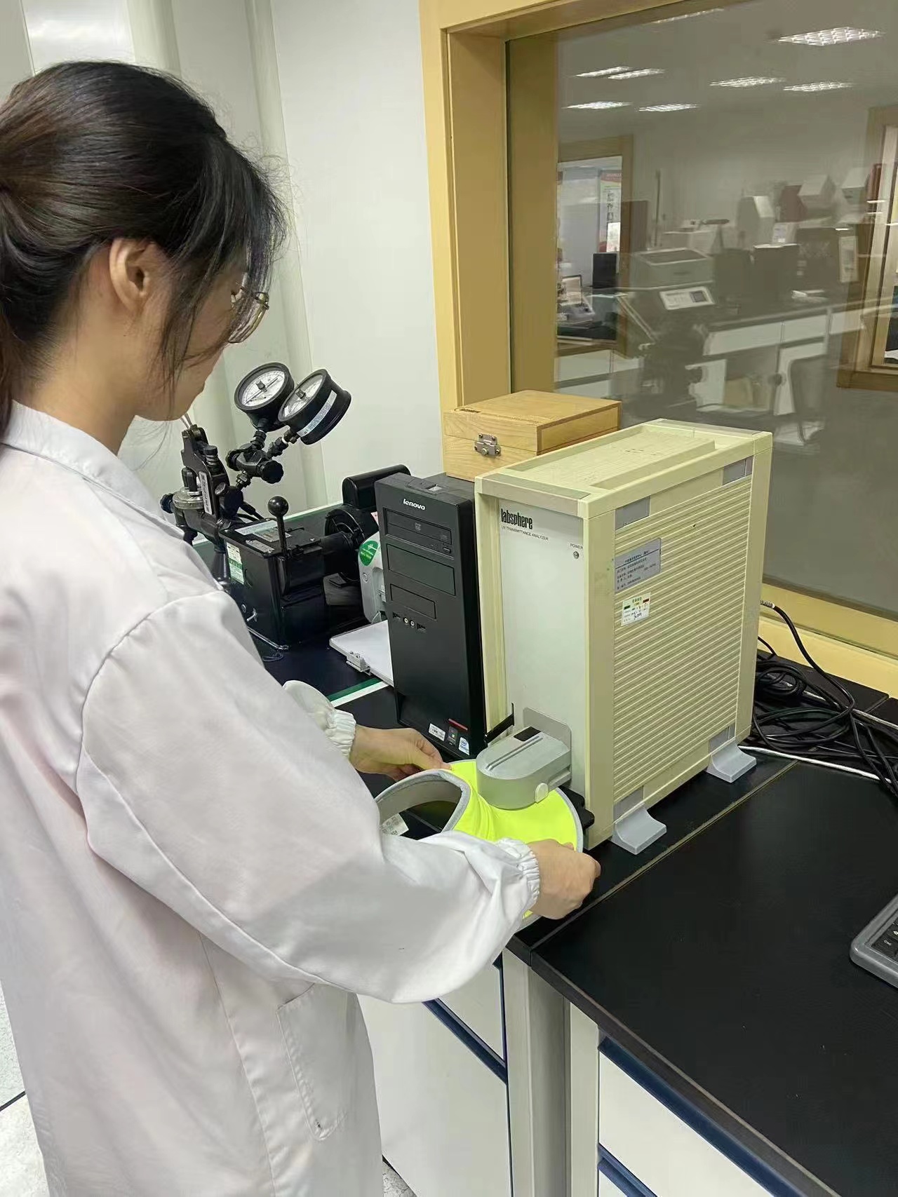  浙江省宁波市消保委开展防晒帽比较试验：价位高低与防晒功能优劣无明显关联