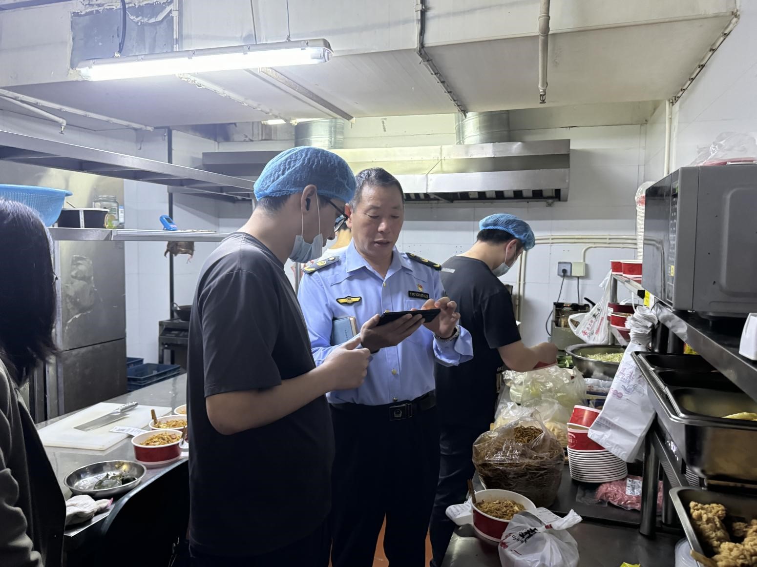  浙江杭州西湖：专项检查早餐店和云厨房