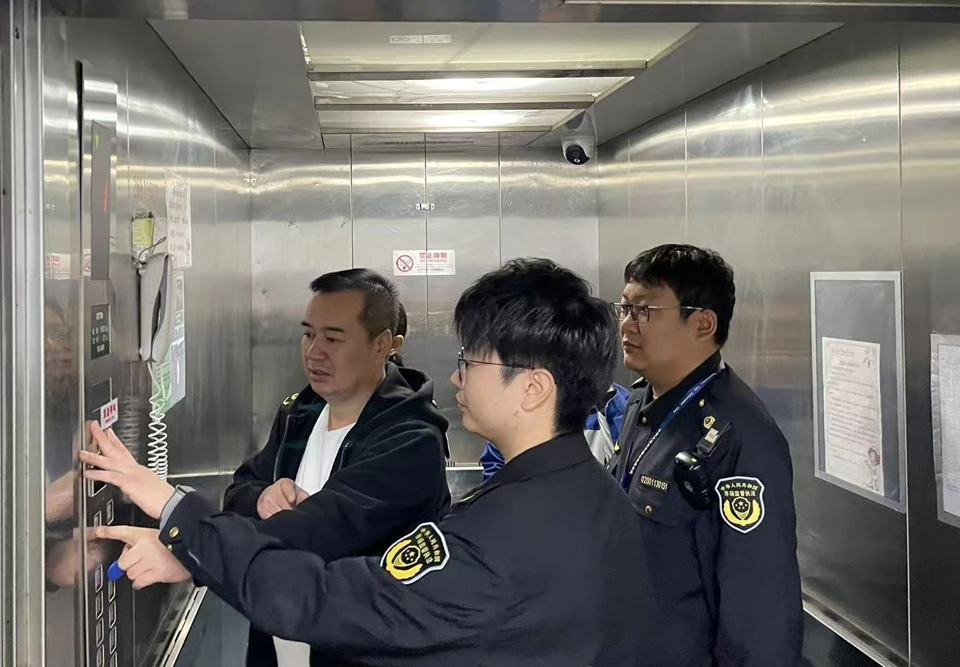 天津北辰立案查处8起电梯违法行为