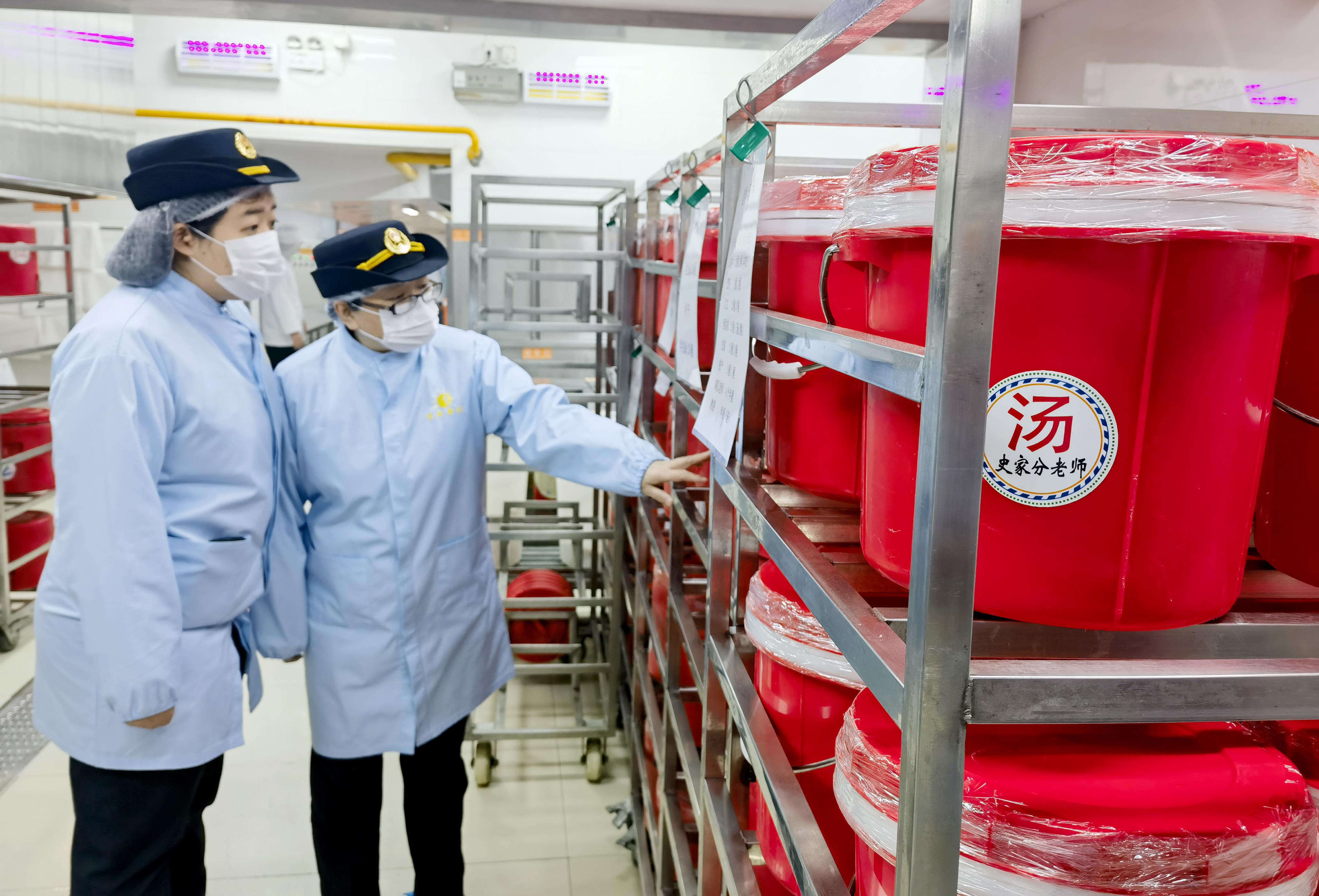  筑牢食安第一关 护航师生“第一餐”