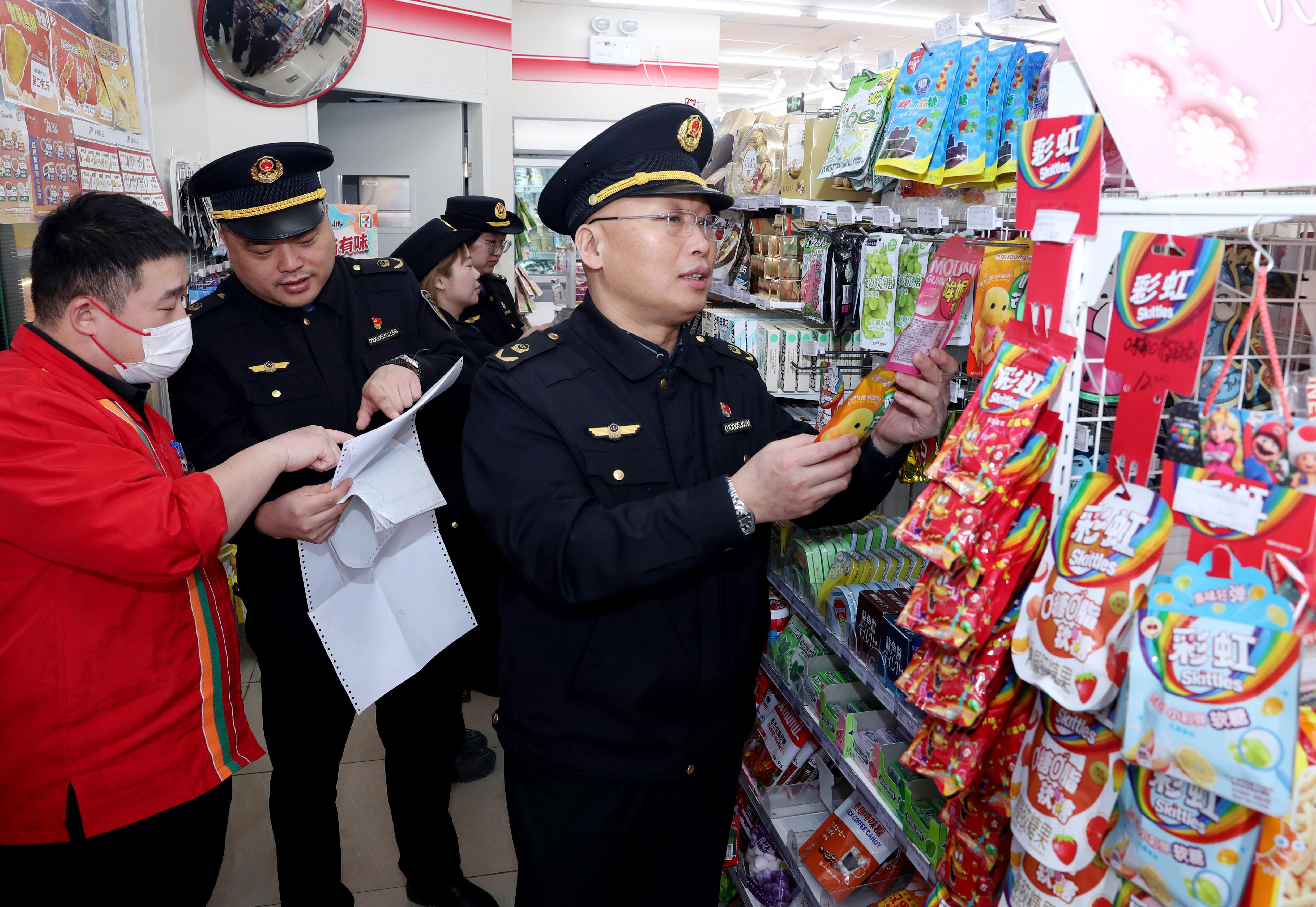 北京丰台：严查校园周边伪劣商品