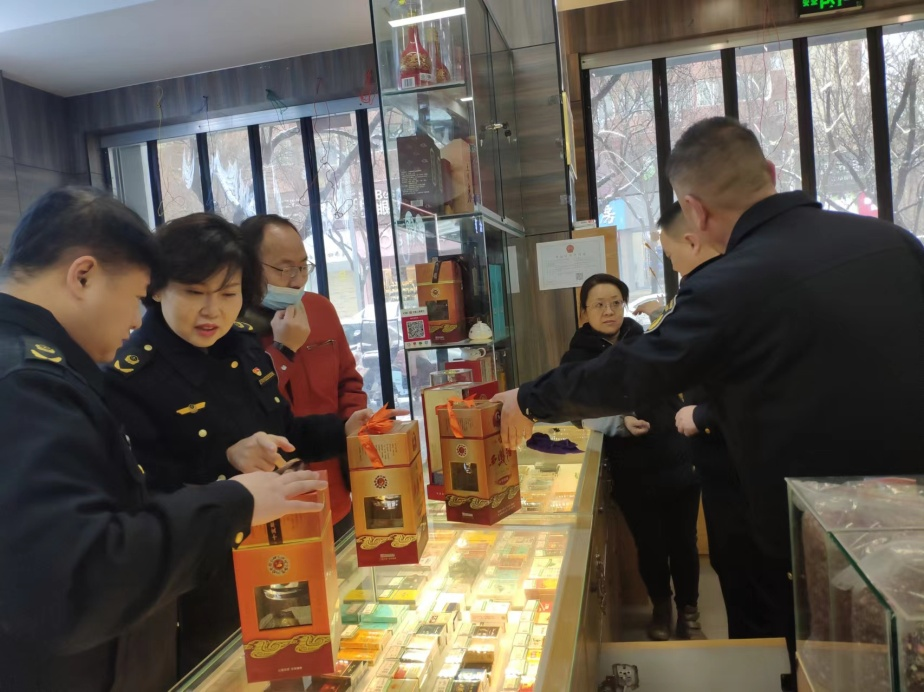  西安灞桥：积极开展春节前市场秩序执法检查