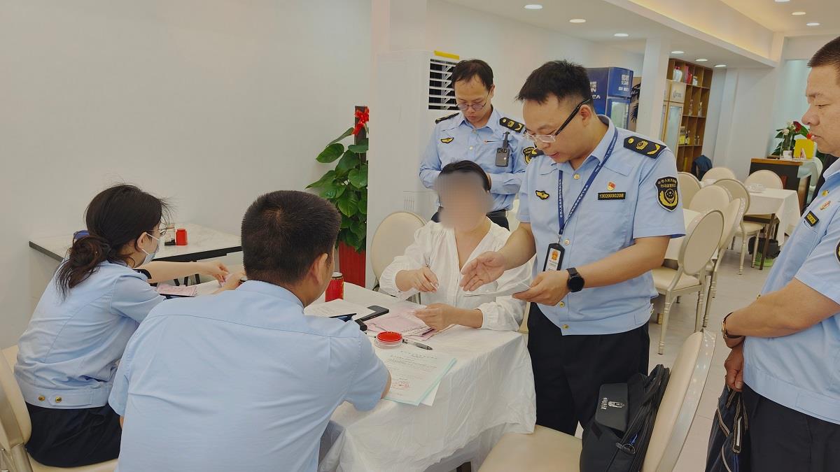  老厦门海鲜大排档等3家海鲜餐厅被查