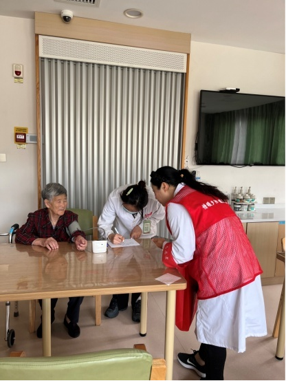 助老服务“药”精准 南京市“点对点”保障老年人用药安全
