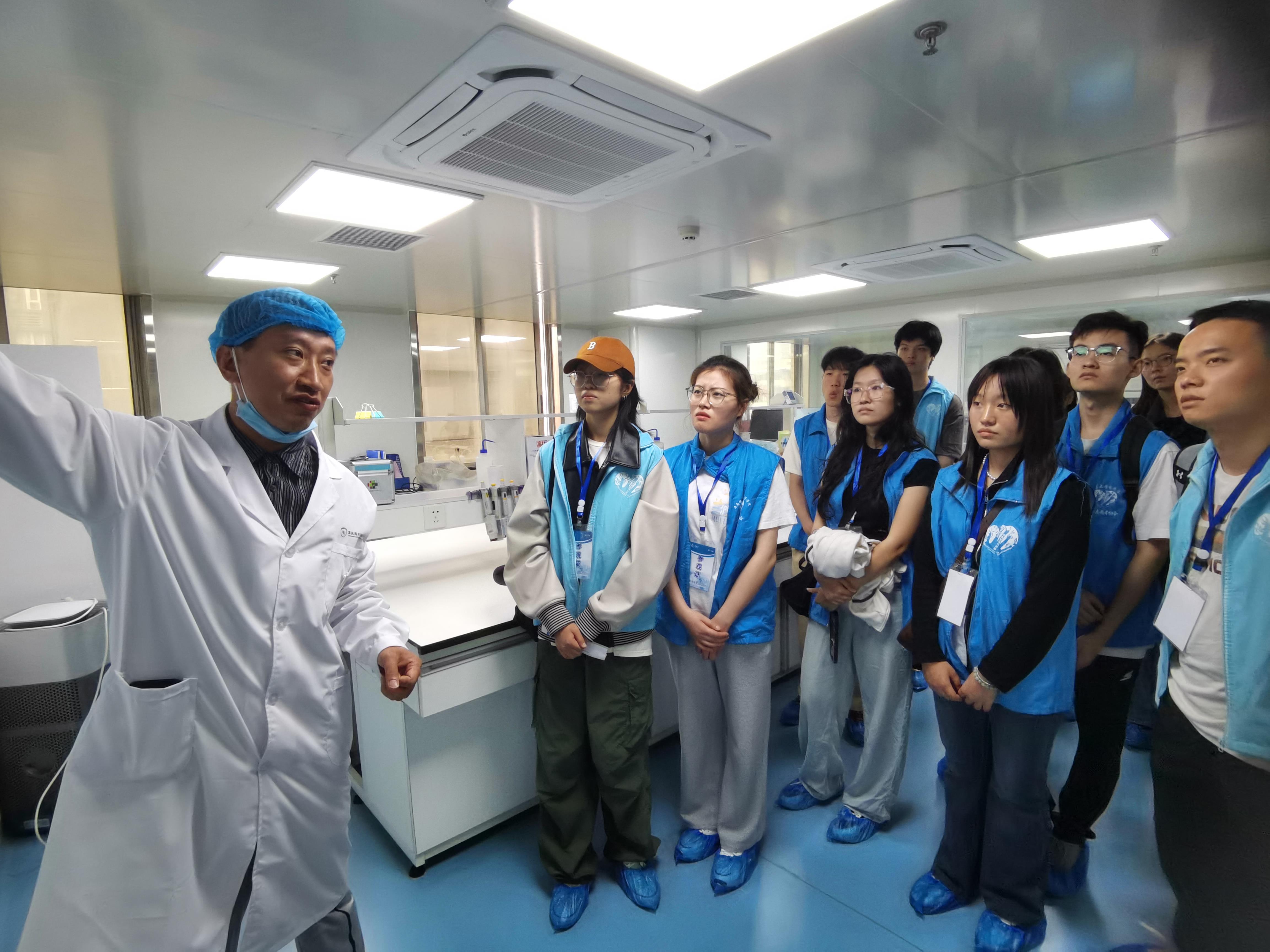  重庆江北：开展检验检测机构开放日暨消费体察活动