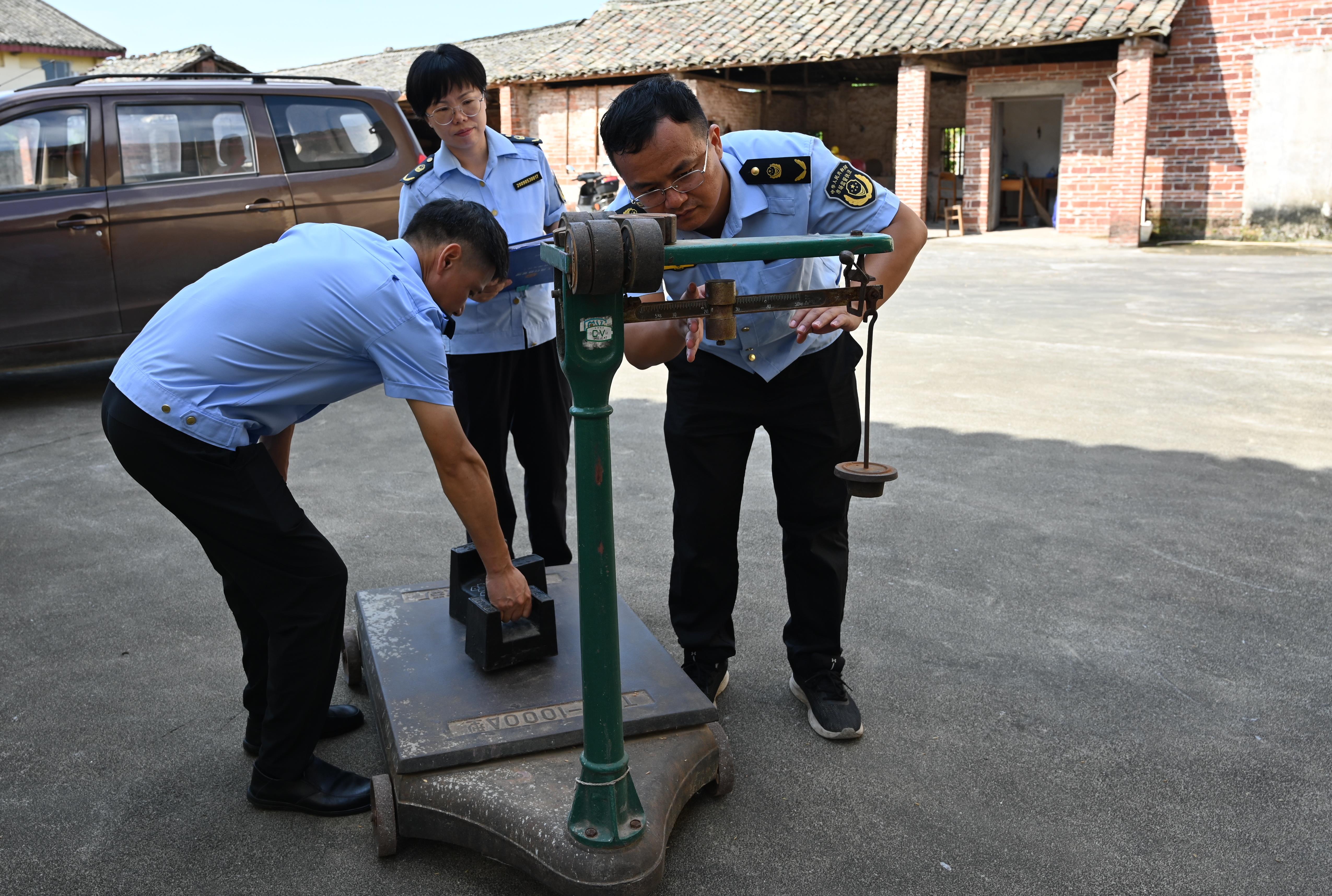  广西兴业：精准计量为粮农守好“钱袋子”