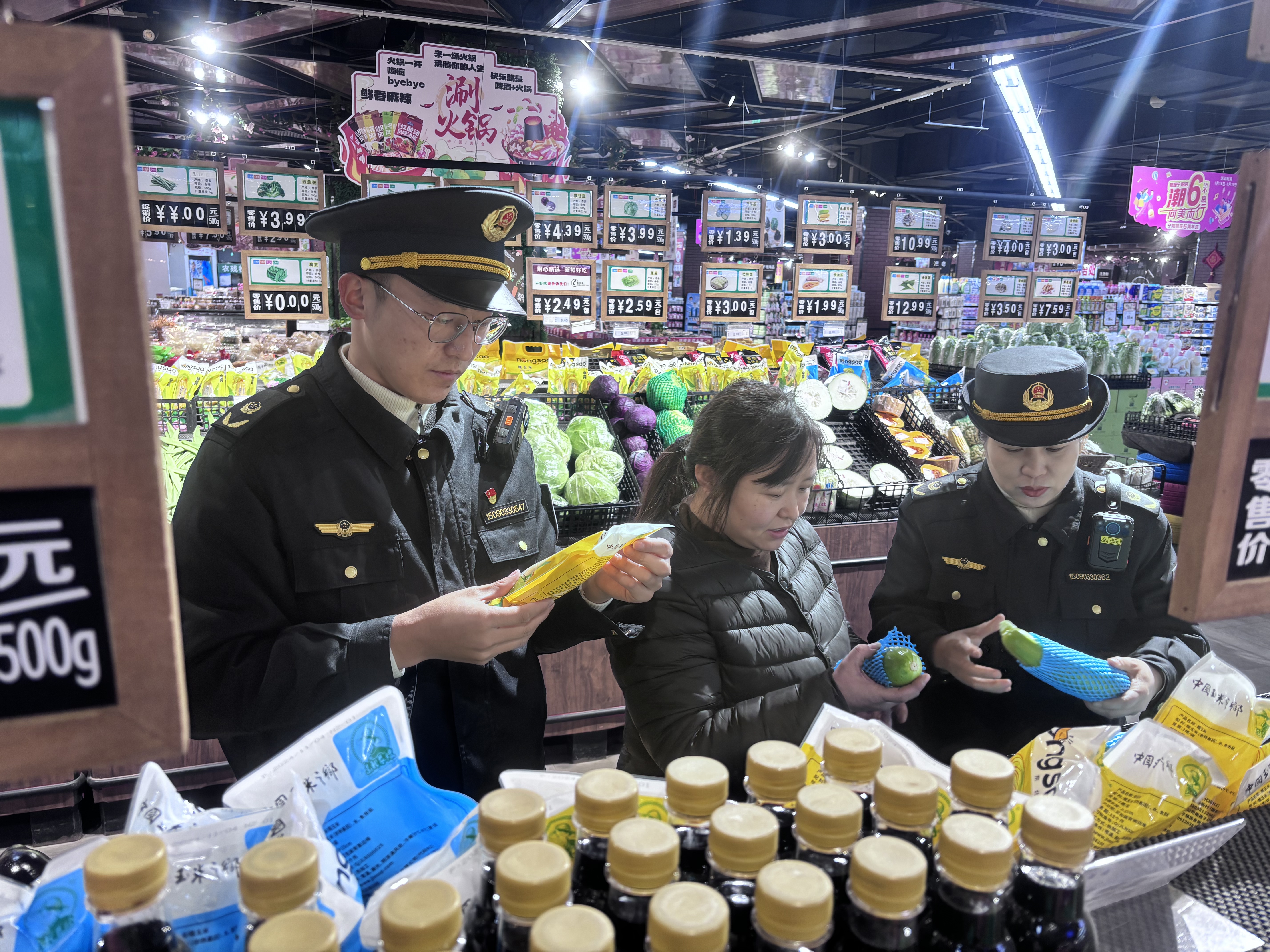  山东宁阳：你点我检 走进超市