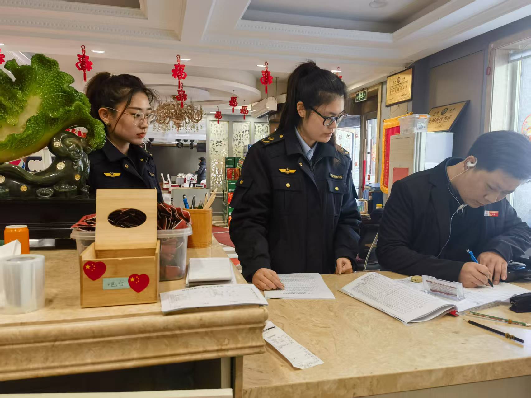  吉林龙潭：开展检查指导组织签署承诺保障春节就餐安全