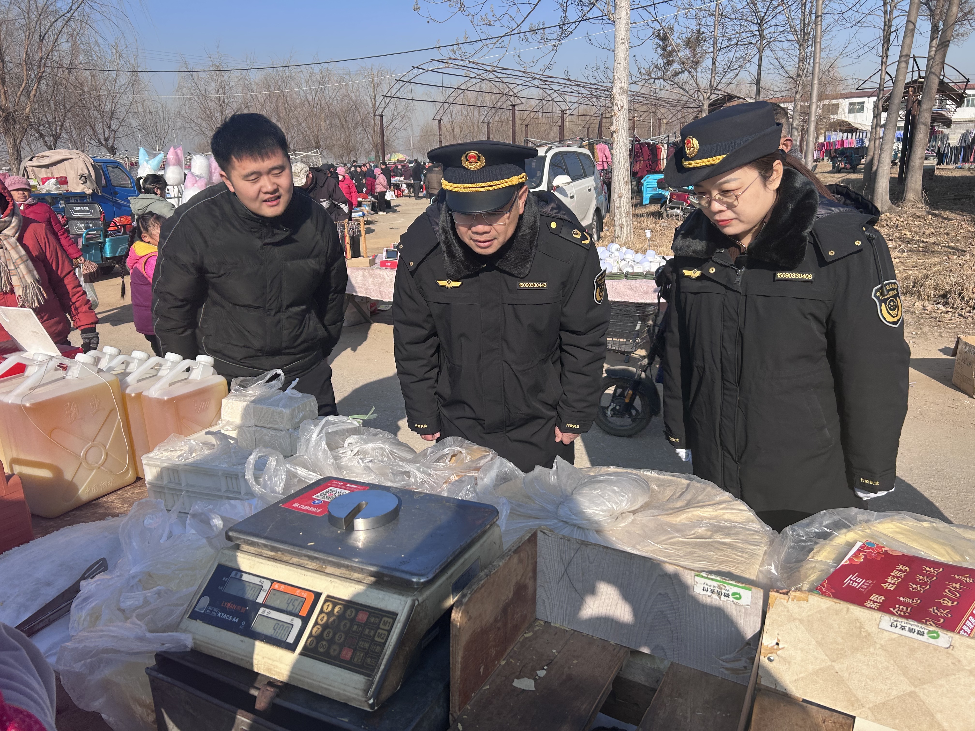  山东宁阳：计量检查让年货市场“秤”心如意