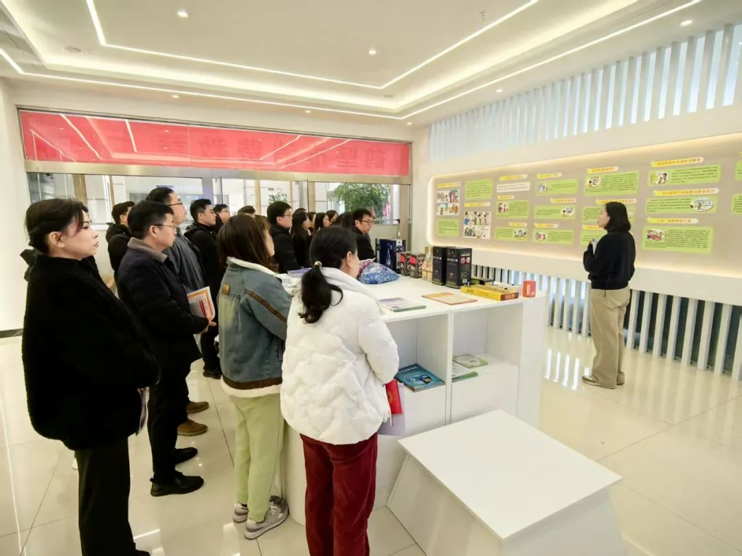  普及消费维权知识效果显著 鹤壁市消费教育大厅受市民热捧