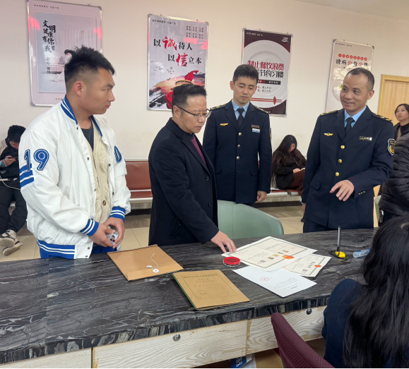 福建 促“高效办成一件事”提质增效