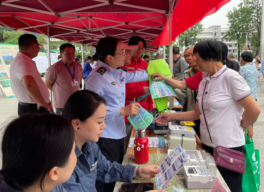 广西靖西开展民用“三表”宣传活动