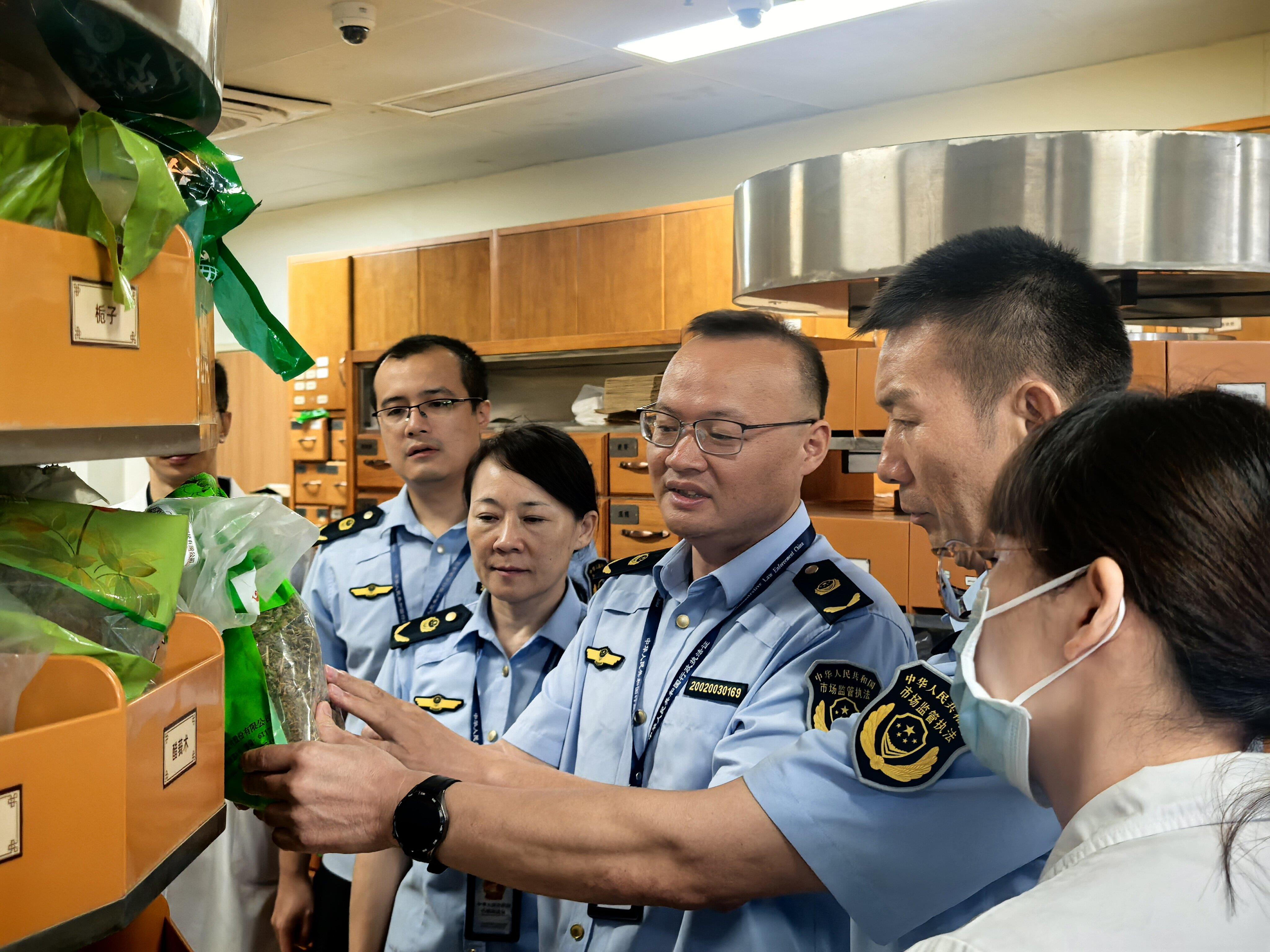  广西柳州推行“综合体检式”监管服务