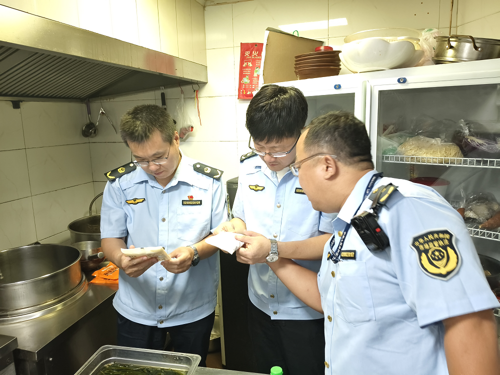 天津和平：持续开展食品安全夜间检查
