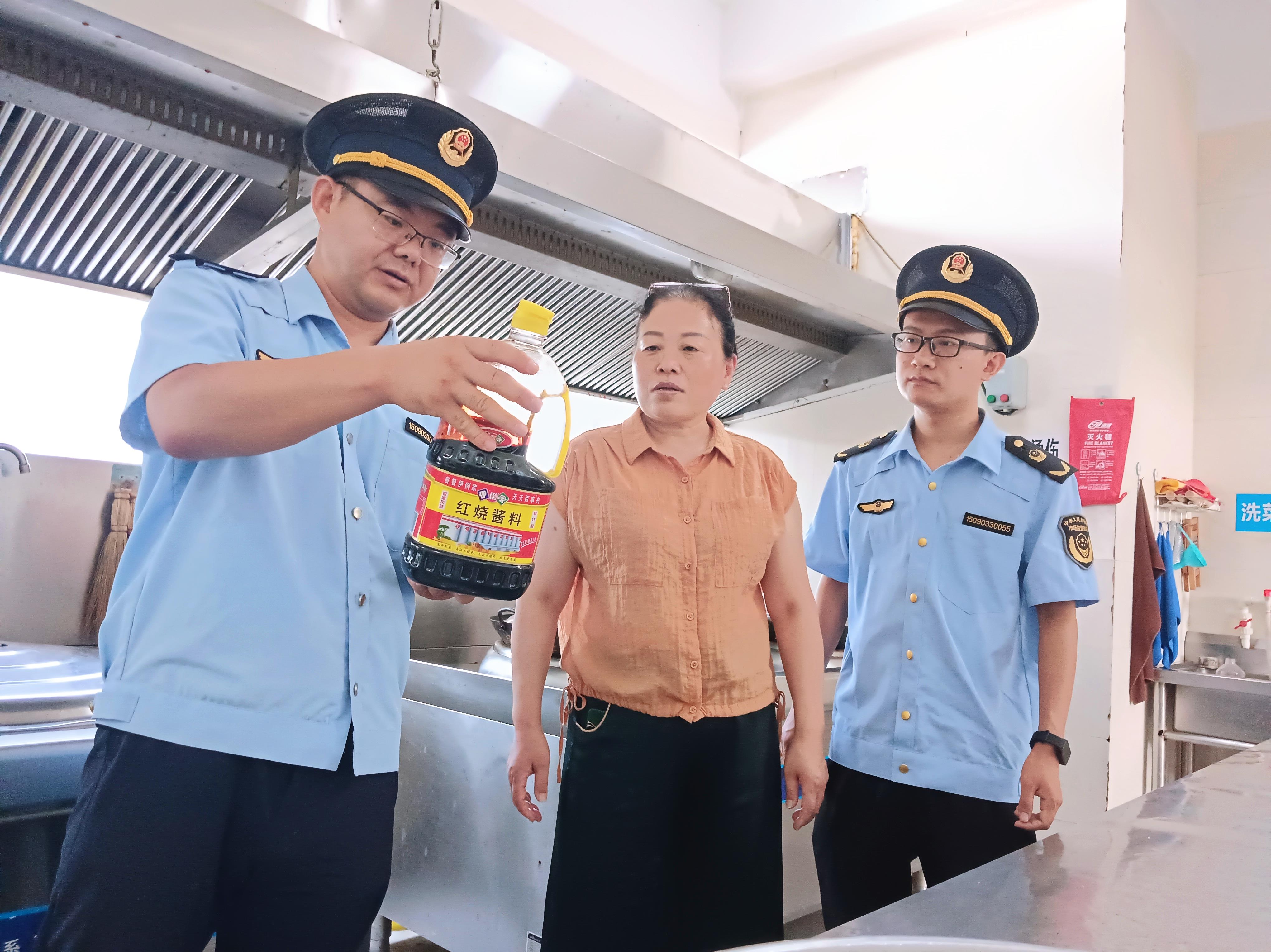  山东宁阳：筑牢敬老院食堂安全防线