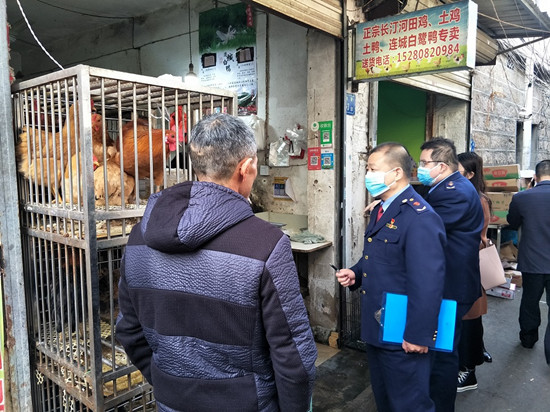 福建省厦门市农贸市场全面禁杀活禽禁售野生动物