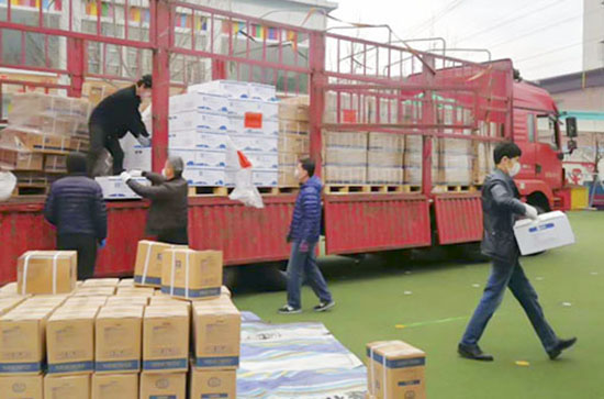 中国儿基会携手爱心企业救济防疫物资 已经投递500余所学校