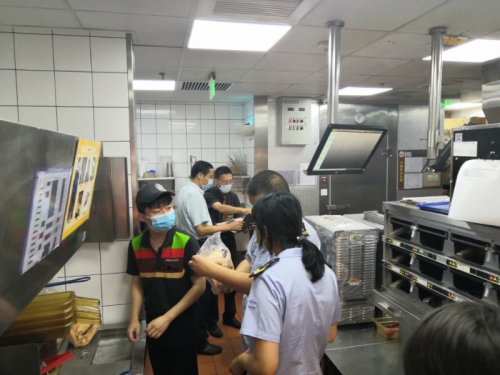  山东青岛：严查“汉堡王”经营门店