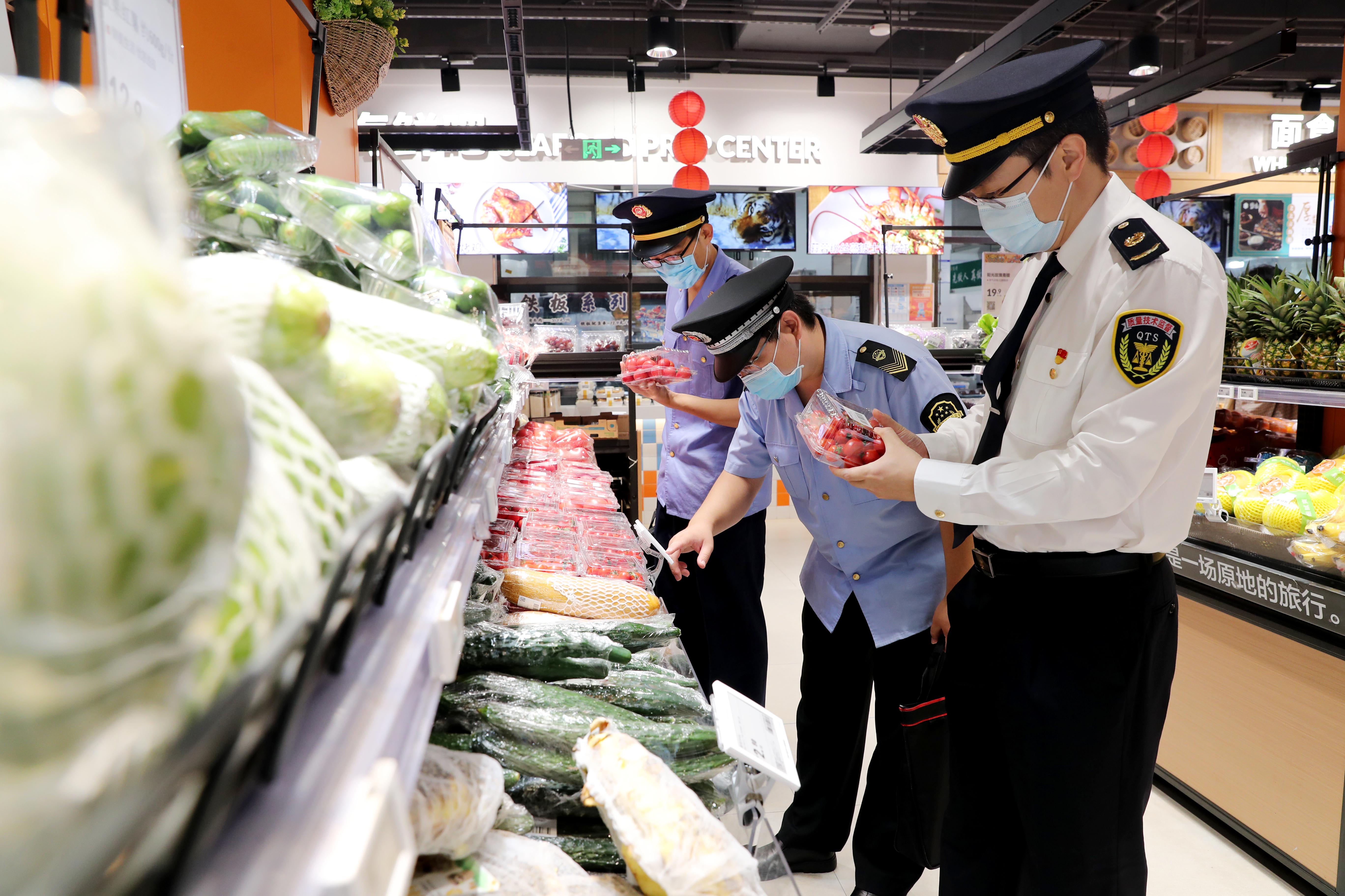 北京东城市场监管局开展节前食品安全和疫情防控专项执法检查