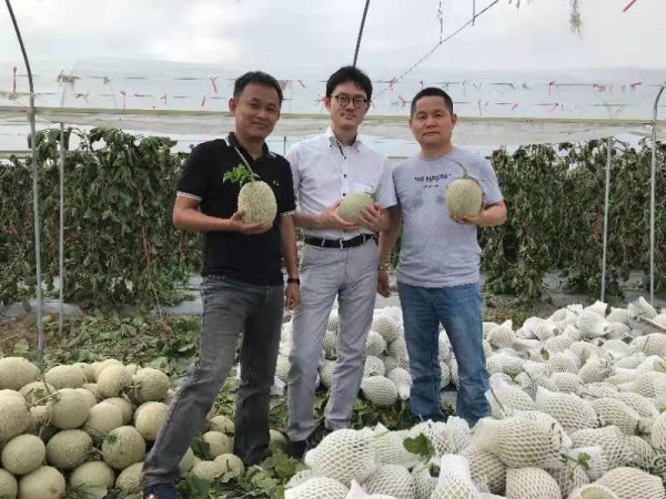 奋斗百年路 启航新征程 • 劳动创造幸福