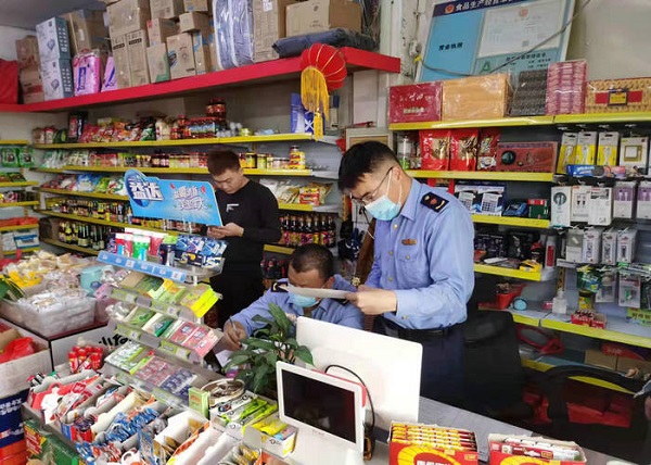  福建闽侯开展商标执法专项行动 查扣假冒电池1776粒