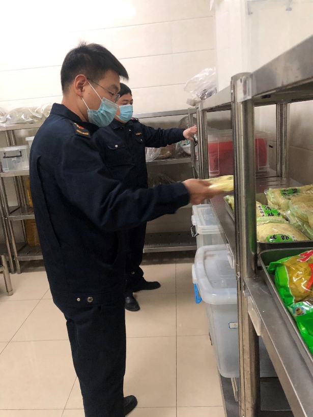 江苏南京开展春季校园食品安全专项检查