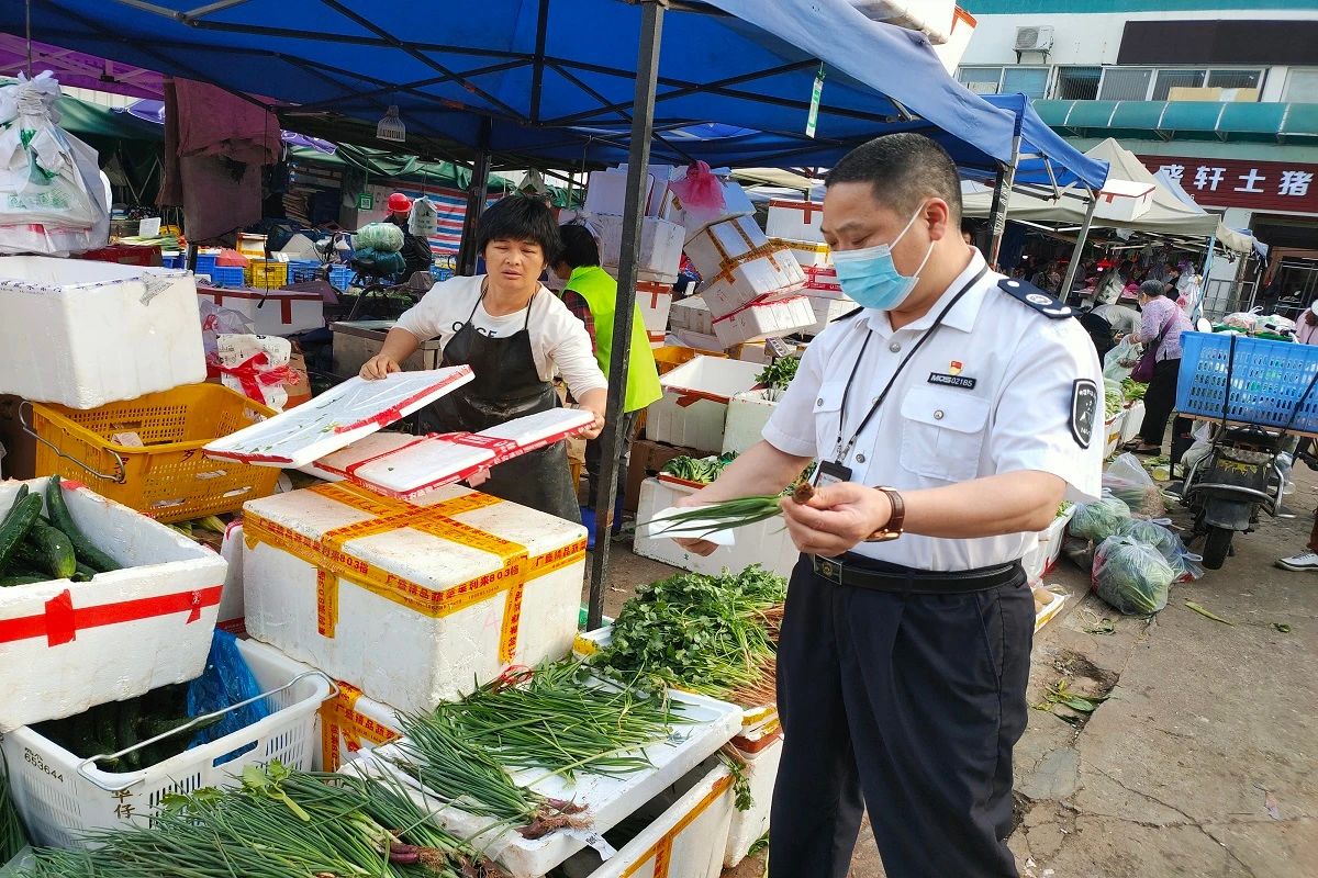  人民币汇率近“7” 逆周期调控料发力