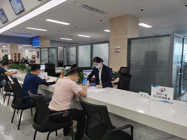  我为群众办实事｜重庆铜梁持续推进“证照分离”全覆盖