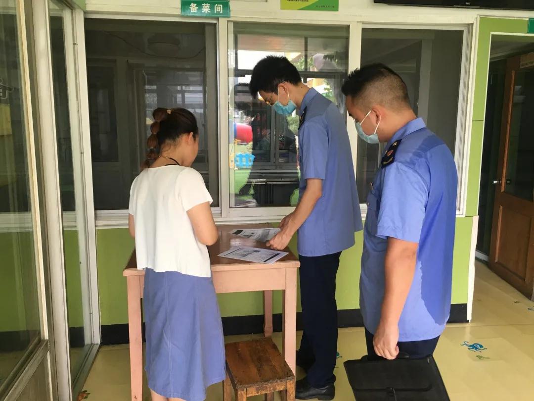 守护校园食品安全 慈溪市场监管部门在行动