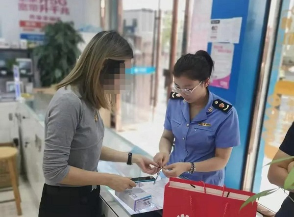  新手机内存“减量不减价” 商家消费者各执一词
