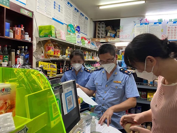  亮剑出击 厦门海沧区一日内查处5起违法行为