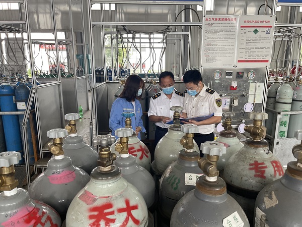 重庆铜梁检查特种设备 遏制安全事故发生 